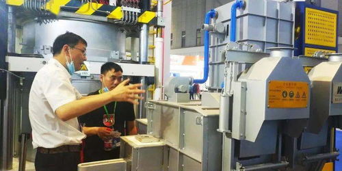 萬豐科技攜多款重磅產品亮相，探索鑄造智能裝備領域新解決方案